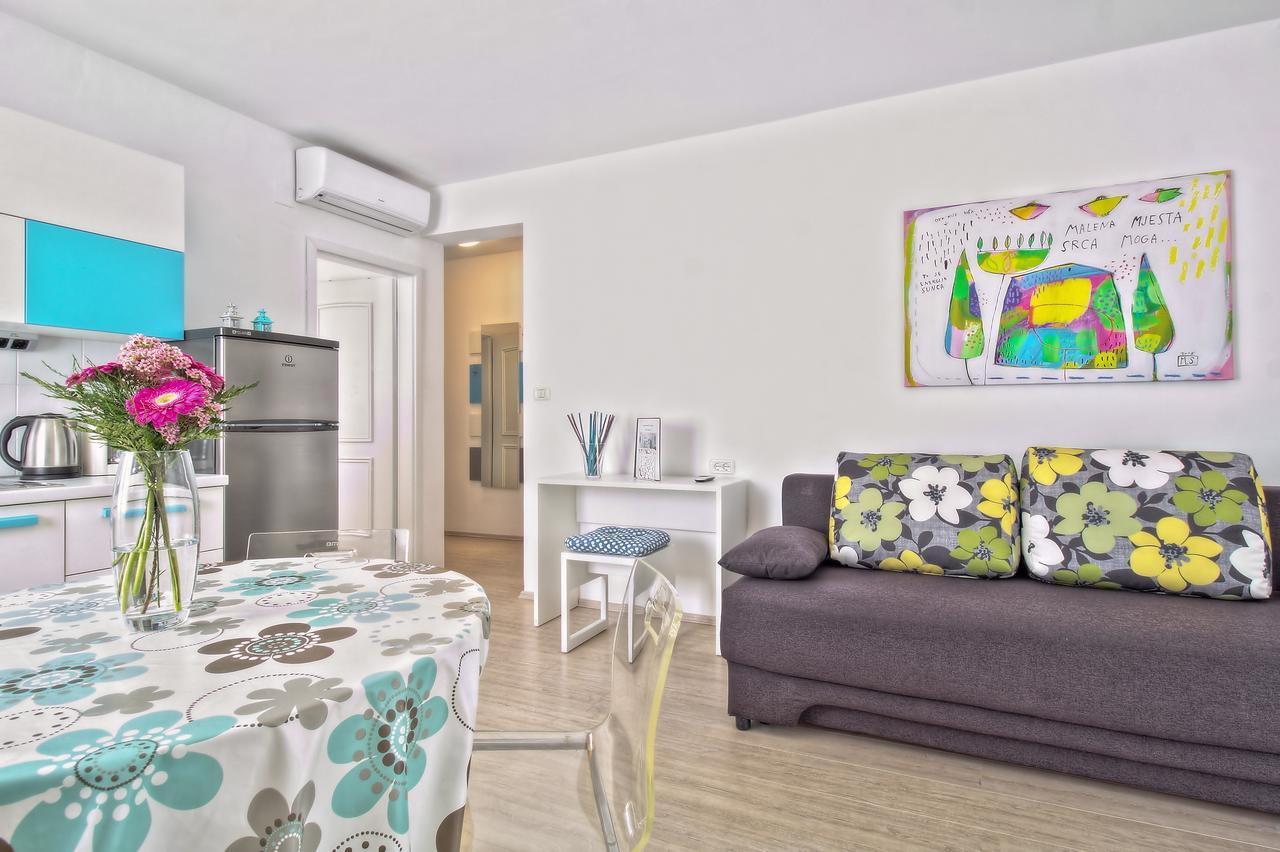 Apartments Punta By Sea 우마그 외부 사진